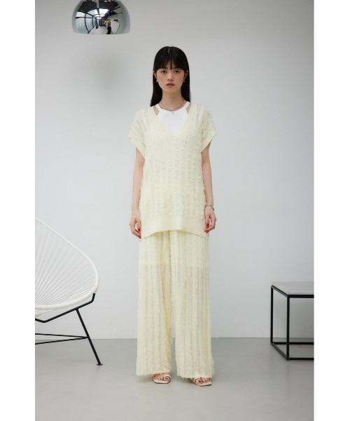 AZUL by moussy(アズールバイマウジー)の「シアーフリンジニットパンツ(スラックス・レディース・アイボリー/ブラック/グレー・SMALL/MEDIUM)」の18枚目の写真
