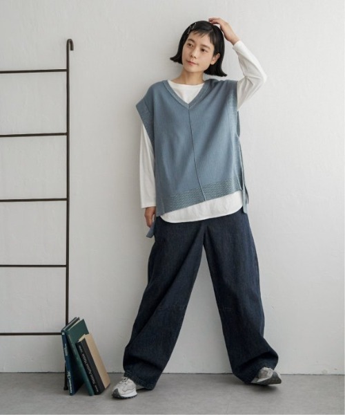 LBC（エルビーシー）の「2WAY配色リボンベスト（ニット/セーター・レディース・ベージュ/ブルー系その他/ブラック/チャコールグレー・M/L）」の13枚目の写真