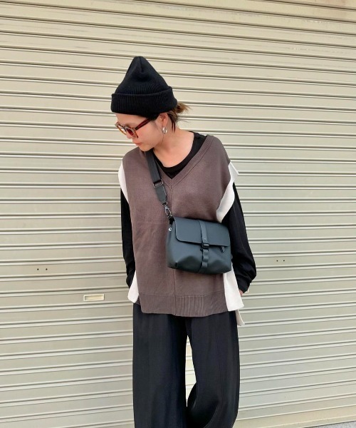 LBC（エルビーシー）の「2WAY配色リボンベスト（ニット/セーター・レディース・ベージュ/ブルー系その他/ブラック/チャコールグレー・M/L）」の20枚目の写真