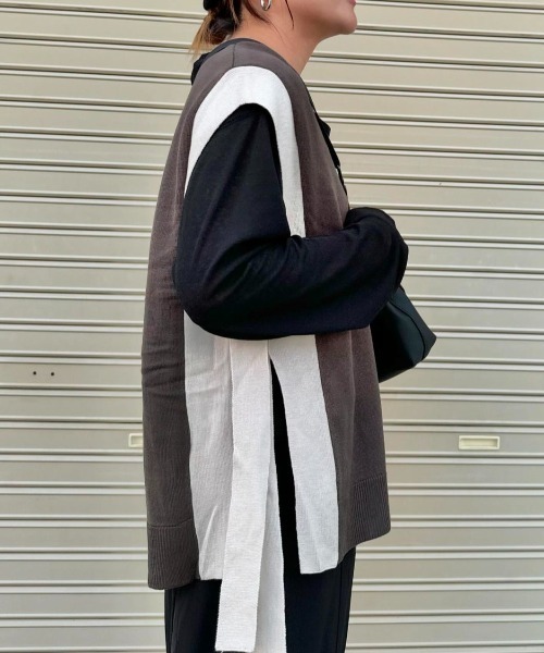 LBC（エルビーシー）の「2WAY配色リボンベスト（ニット/セーター・レディース・ベージュ/ブルー系その他/ブラック/チャコールグレー・M/L）」の17枚目の写真