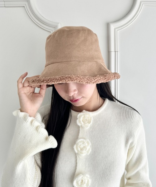 【PATOU】フェイクムートン バケットハット 関税・送料込み PATOU (パトゥ) コットン ロゴ刺繍 バケットハット POAC0270132