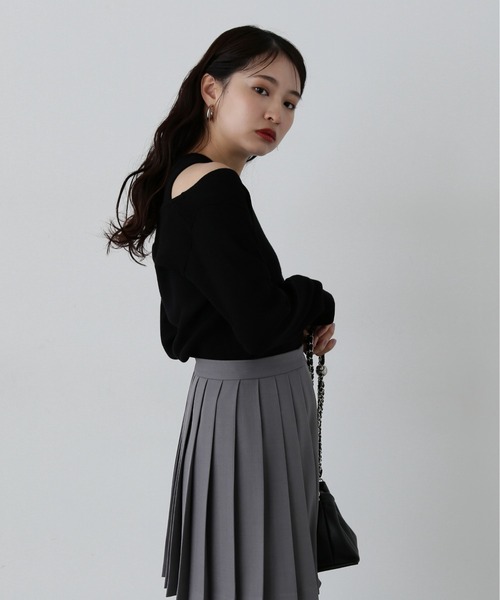 N.（N. Natural Beauty Basic）（エヌエヌナチュラルビューティーベーシック）の「◆アメスリタンク＆Vネックニットセット（ニット/セーター・レディース・ブラウン/ブラック/オフホワイト・MEDIUM）」の4枚目の写真