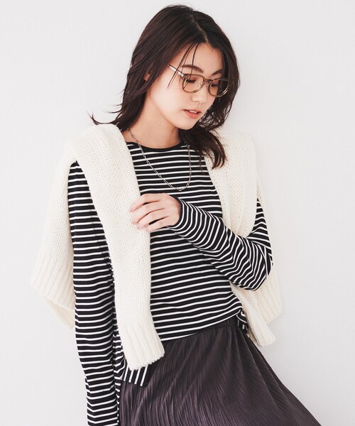 UNTITLED（アンタイトル）の「◆【コットン100】ロングスリーブTシャツ（Tシャツ/カットソー・レディース・オフホワイト/ブラック系2/ブラック・00/02/04/44/48/50）」の3枚目の写真