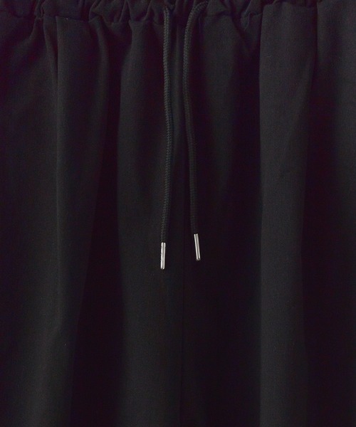 ROOPTOKYO(ループトウキョウ)の「ルーズシルエット ワイドチノパンツ(チノパンツ・メンズ・ベージュ/ブラック・L/XL/M)」の11枚目の写真