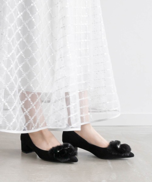 RANDA(ランダ)の「2WAY ビジュー×ファーパーツパンプス(パンプス・レディース・グレー/ベージュ/ブラック・24/23.5/22.5/22/25/24.5/23/25.5)」の2枚目の写真