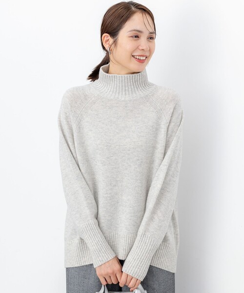 組曲(クミキョク)の「ウールカシミヤミックス ロールネックニット(ニット/セーター・レディース・ベージュ系/ピンク系/ローズ系/カーキ系9/サックスブルー系9/アイボリー系/グレー系/ブラック系/レッドパープル/グリーン/ライトグレー・F)」の4枚目の写真