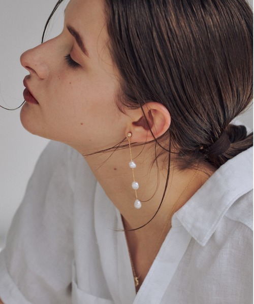 ciite'(シーテ)の「ロング3粒 淡水パールピアス (両耳用)(ピアス(両耳用)・レディース・ゴールド/シルバー・FREE)」の12枚目の写真