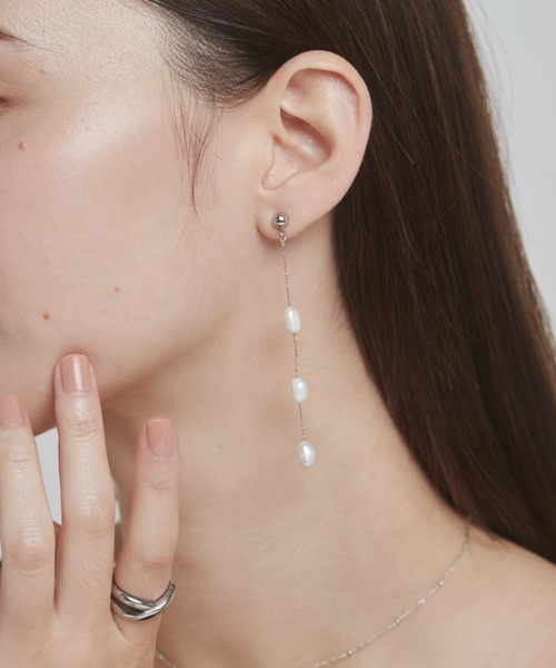 ciite'(シーテ)の「ロング3粒 淡水パールピアス (両耳用)(ピアス(両耳用)・レディース・ゴールド/シルバー・FREE)」の22枚目の写真