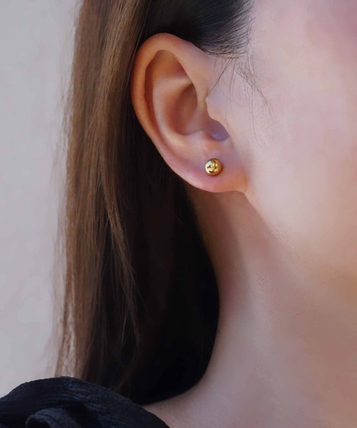 CERCA(チェルカ)の「saran jewelry/シンプル アレルギー対応ピアス(ピアス(両耳用)・レディース・ゴールド/シルバー・#4/#6)」の4枚目の写真