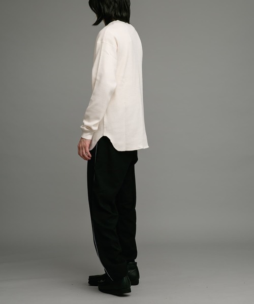ARMY TWILL(アーミーツイル)の「ARMY TWILL Honeycomb Long-Sleeve T-shirts(Tシャツ/カットソー・メンズ・イエロー/ブルー/ホワイト系その他/チャコールグレー・MEDIUM/LARGE)」の6枚目の写真