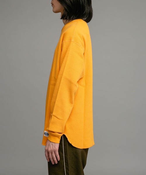 ARMY TWILL(アーミーツイル)の「ARMY TWILL Honeycomb Long-Sleeve T-shirts(Tシャツ/カットソー・メンズ・イエロー/ブルー/ホワイト系その他/チャコールグレー・MEDIUM/LARGE)」の9枚目の写真