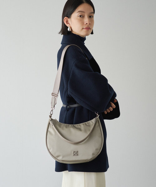 極美品◎ ラシット クラウズナイロン キルティングボックスショルダーバッグ 極美品◎ ラシット クラウズナイロン キルティングボックスショルダー