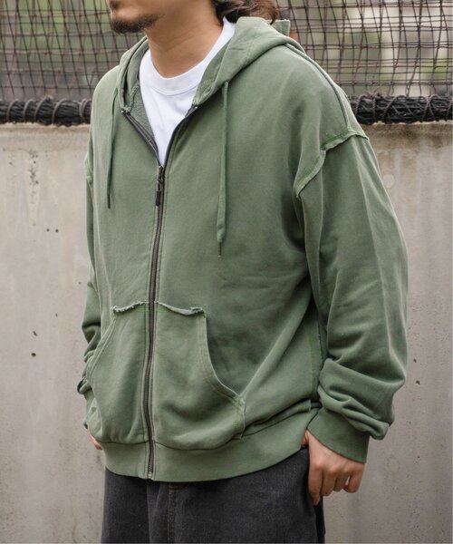 VENCEEXCHANGE(ヴァンスエクスチェンジ)の「裏毛ピグメントジップパーカー(パーカー・メンズ・レッド/チャコール/カーキ・L/M)」の3枚目の写真