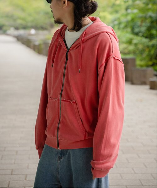 VENCEEXCHANGE(ヴァンスエクスチェンジ)の「裏毛ピグメントジップパーカー(パーカー・メンズ・レッド/チャコール/カーキ・L/M)」の4枚目の写真