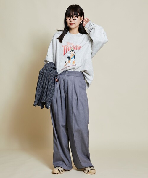 FREAK'S STORE(フリークスストア)の「限定展開 DISNEY ディズニー/別注 ビッグシルエット クルーネック プリントスウェット/Best Buddies(スウェット・メンズ・ネイビー/チャコールグレー/グレー・MEDIUM/SMALL/LARGE)」の17枚目の写真