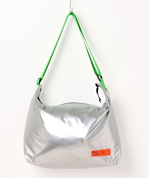 Ocean&Ground（オーシャン&グラウンド）の「ユースフルカラーショルダーBAG（ショルダーバッグ・キッズ・ベージュ/ネイビー/パープル/ブラック/オリーブ/シルバー・FREE）」の6枚目の写真