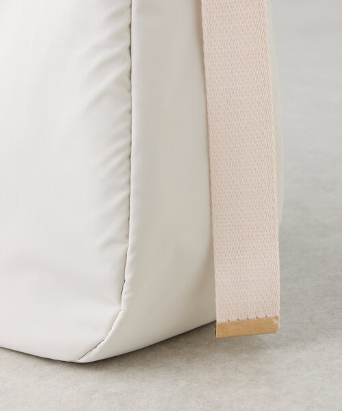 PAPILLONNER（パピヨネ）の「ナイロンテープショルダーバッグ（ショルダーバッグ・レディース・アイボリー/ブラック・FREE）」の6枚目の写真