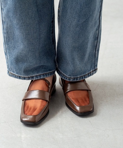 menue（メヌエ）の「スクエアトゥ チュール ローファー（ローファー・レディース・ダークブラウン/ブラック・41/40/39/38/37/36/35/34）」の14枚目の写真