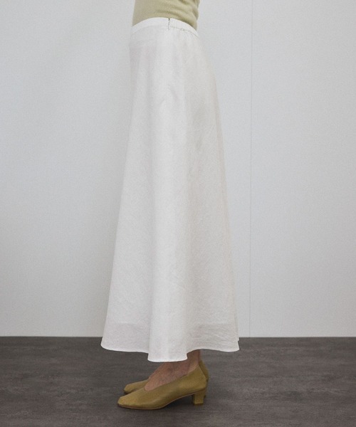 SALON adam et rope'（サロン アダム エ ロペ）の「リネンバイヤススカート［GENTLE LINEN］（スカート・レディース・ホワイト/グレー/ブルー/グレー系その他/ブラック・FREE）」の22枚目の写真