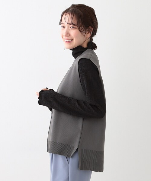 DRESKIP(ドレスキップ)の「【S-LL/2点セット】着回し自在 ニットベスト+フレアブラウス(その他トップス・レディース・ベージュ/オフホワイト/チャコールグレー/ブラック・01/02/03)」の9枚目の写真