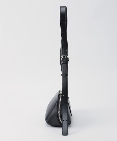 ADD CULUMN（アドカラム）の「BARNYARDSTORM / 【ADDCULUMN / アドカラム】 / FIGRE ボディBAG（ショルダーバッグ・レディース・ホワイト/ブラック・FREE）」の16枚目の写真