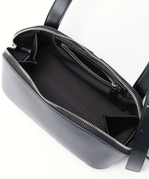 ADD CULUMN（アドカラム）の「BARNYARDSTORM / 【ADDCULUMN / アドカラム】 / FIGRE ボディBAG（ショルダーバッグ・レディース・ホワイト/ブラック・FREE）」の5枚目の写真