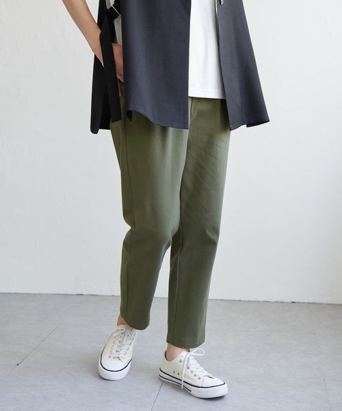 ikka(イッカ)の「【雑誌InRed11月号掲載】GOKU楽パンツ テーパード【親子コーデ】(その他パンツ・レディース・オリーブ/ブラック/オフホワイト/ブルー/ベージュ/ネイビー/オレンジ/ブラウン系その他/ダークオリーブ・M/S/L)」の7枚目の写真