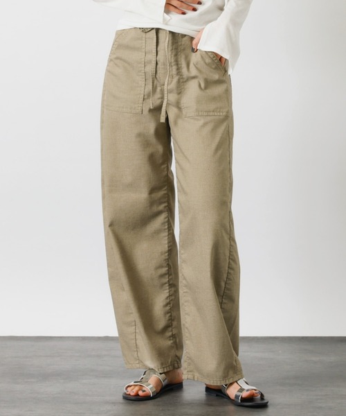 SOMETHING(サムシング)の「【SOMETHING/サムシング】リラックス カーブベイカーパンツ 【WEB限定】(その他パンツ・レディース・カーキ/ベージュ・S/M)」の1枚目の写真