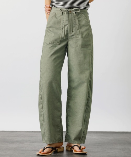 SOMETHING(サムシング)の「【SOMETHING/サムシング】リラックス カーブベイカーパンツ 【WEB限定】(その他パンツ・レディース・カーキ/ベージュ・S/M)」の2枚目の写真