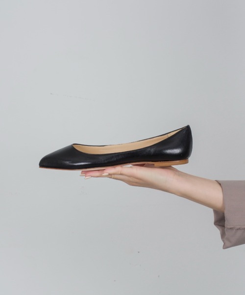 FABIO RUSCONI（ファビオルスコーニ）の「【FABIO RUSCONI/ファビオルスコーニ】ポインテッドトゥ レザー フラット パンプス（パンプス・レディース・シルバー/ブラック/アイボリー・36/37/38/39）」の6枚目の写真