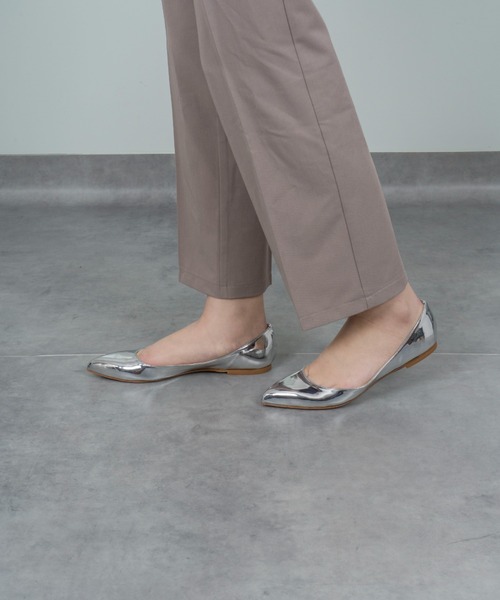 FABIO RUSCONI（ファビオルスコーニ）の「【FABIO RUSCONI/ファビオルスコーニ】ポインテッドトゥ レザー フラット パンプス（パンプス・レディース・シルバー/ブラック/アイボリー・36/37/38/39）」の19枚目の写真