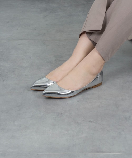FABIO RUSCONI（ファビオルスコーニ）の「【FABIO RUSCONI/ファビオルスコーニ】ポインテッドトゥ レザー フラット パンプス（パンプス・レディース・シルバー/ブラック/アイボリー・36/37/38/39）」の15枚目の写真