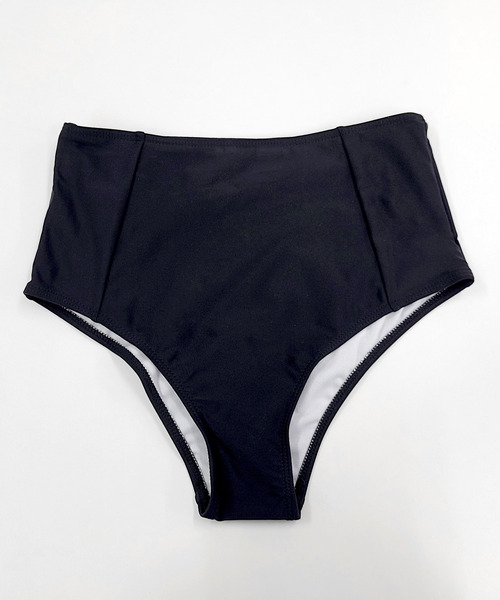 TeddyShop(テディショップ)の「レディース水着 ギャザーフリルオフショルフレアワンピース+ハイウエストショーツ 上下2点セット(水着・レディース・ブラウン/ホワイト系その他/ブラック/ブラック系その他・S/M/L/LL)」の19枚目の写真