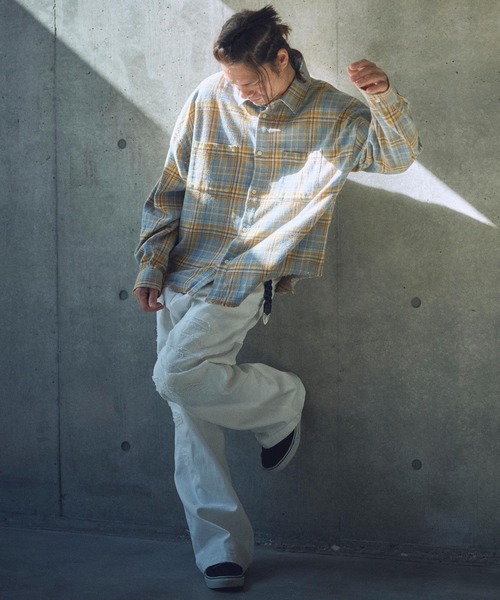 ADAM PATEK(アダムパテック)の「ADAMPATEK/destroy wide denim/デストロイワイドデニムパンツ(AP2518025)(デニムパンツ・レディース・ホワイト/ブラック/ダークインディゴブルー/ライトインディゴブルー・1/2)」の5枚目の写真