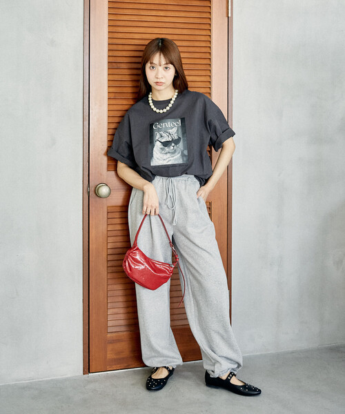 PUBLUX（パブリュクス）の「PUBLUX/パブリュクス ”Genteel”キャット アニマルプリントTシャツ　限定展開（Tシャツ/カットソー・レディース・チャコールグレー/オフホワイト/ベージュ・SMALL/LARGE/MEDIUM）」の8枚目の写真