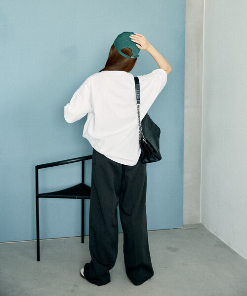 PUBLUX（パブリュクス）の「PUBLUX/パブリュクス ”Genteel”キャット アニマルプリントTシャツ　限定展開（Tシャツ/カットソー・レディース・チャコールグレー/オフホワイト/ベージュ・SMALL/LARGE/MEDIUM）」の18枚目の写真