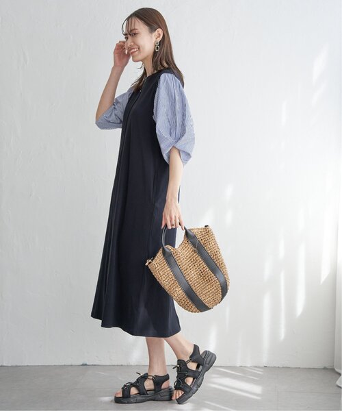 ikka(イッカ)の「袖切り替えカットワンピース(ワンピース・レディース・ブラック/ネイビー/ベージュ・M/L/S)」の6枚目の写真