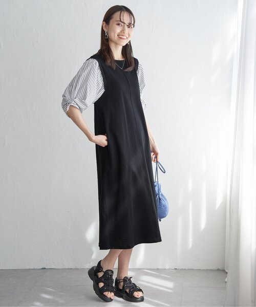 ikka(イッカ)の「袖切り替えカットワンピース(ワンピース・レディース・ブラック/ネイビー/ベージュ・M/L/S)」の8枚目の写真