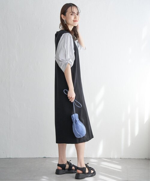 ikka(イッカ)の「袖切り替えカットワンピース(ワンピース・レディース・ブラック/ネイビー/ベージュ・M/L/S)」の9枚目の写真