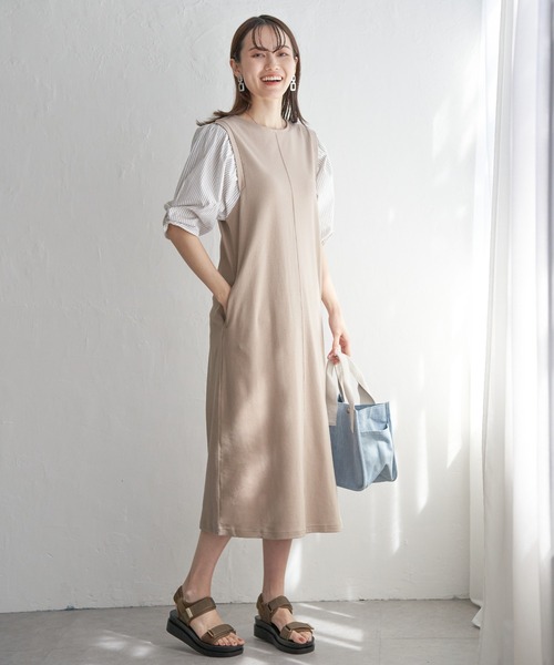 ikka(イッカ)の「袖切り替えカットワンピース(ワンピース・レディース・ブラック/ネイビー/ベージュ・M/L/S)」の1枚目の写真