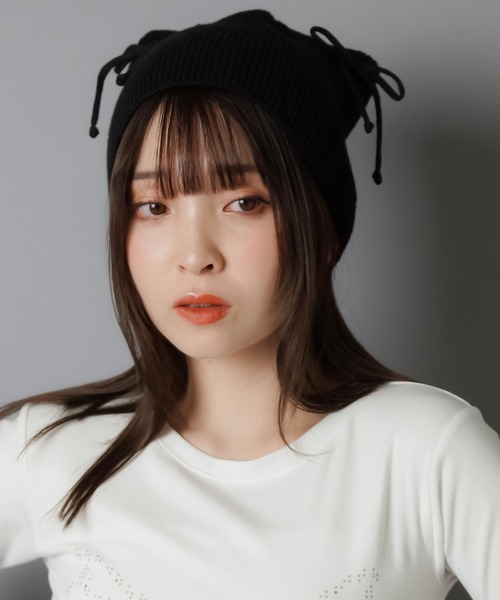SPINNS(スピンズ)の「猫耳ニット帽/紐リボン(ニットキャップ/ビーニー・レディース・ベージュ/ブラック/グレー・ONESIZE)」の5枚目の写真