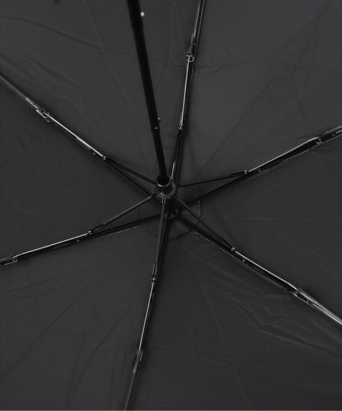 Traditional Weatherwear(トラディショナルウェザーウェア)の「《追加》【TRADITIONAL WEATHERWEAR】LIGHT WEIGHT UMBRELLA:折りたたみ傘(折りたたみ傘・レディース・シルバー・FREE)」の9枚目の写真