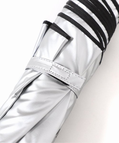 Traditional Weatherwear(トラディショナルウェザーウェア)の「《追加》【TRADITIONAL WEATHERWEAR】LIGHT WEIGHT UMBRELLA:折りたたみ傘(折りたたみ傘・レディース・シルバー・FREE)」の12枚目の写真