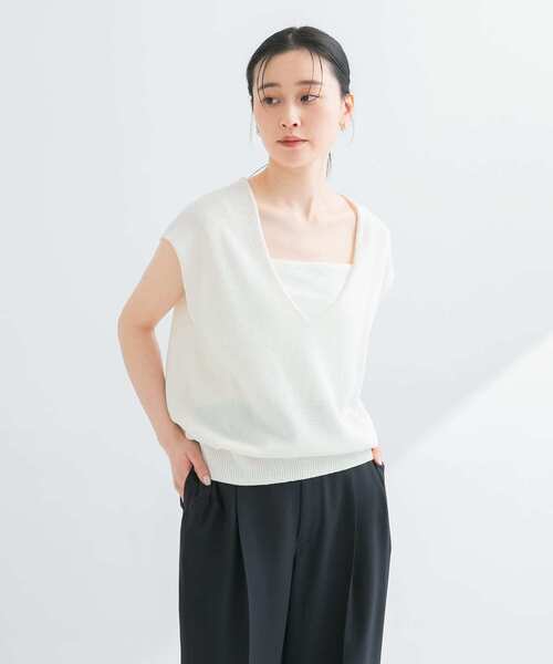 URBAN RESEARCH(アーバンリサーチ)の「リネンコットンVネックニットベスト(ベスト・レディース・オフホワイト/ベージュ/ブルー系その他・FREE)」の4枚目の写真