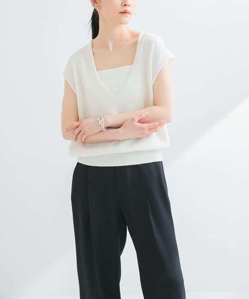 URBAN RESEARCH(アーバンリサーチ)の「リネンコットンVネックニットベスト(ベスト・レディース・オフホワイト/ベージュ/ブルー系その他・FREE)」の9枚目の写真