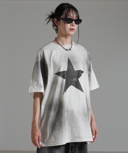 Chikashitsu +（チカシツプラス）の「【Chikashitsu +】pigment big star t-shirt / 【チカシツプラス】ピグメントビッグスタープリント半袖Tシャツ（Tシャツ/カットソー・メンズ・ブラック/ホワイト・ONE SIZE）」の12枚目の写真