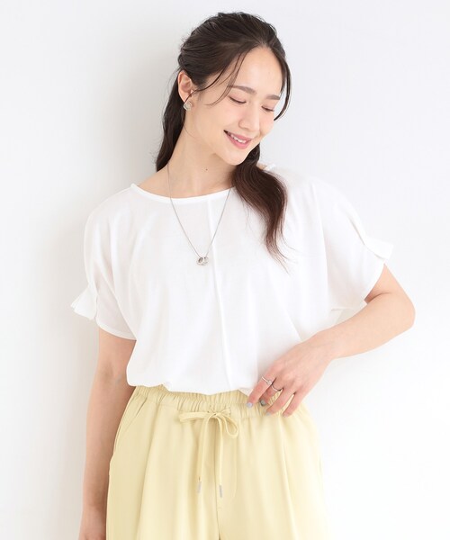 DRESKIP(ドレスキップ)の「【S-LL/UV/プチプラ】お袖タックで好印象 デザインTシャツ(Tシャツ/カットソー・レディース・イエロー/ダークブラウン/ブルー系その他/ブラック/オフホワイト・02/04/01/03)」の6枚目の写真