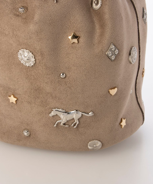 kakatoo（カカトゥ）の「カカトゥ kakatoo / スエード調スタッズドロストバッグ（ショルダーバッグ・レディース・キャメル/ブラック/ベージュ/ブラウン/カーキ・FREE）」の20枚目の写真