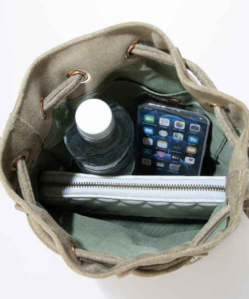 カカトゥ kakatoo / スエード調スタッズドロストバッグ（ショルダー