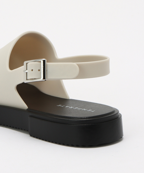 TEMPERATE（テンパレイト）の「TEMPERATE/テンパレイト HOLS バックストラップサンダル（その他シューズ・レディース・ブラック/アイボリー・36/38/40）」の6枚目の写真